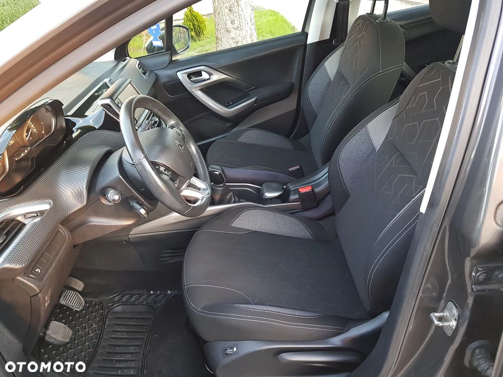 Peugeot 2008 - 9