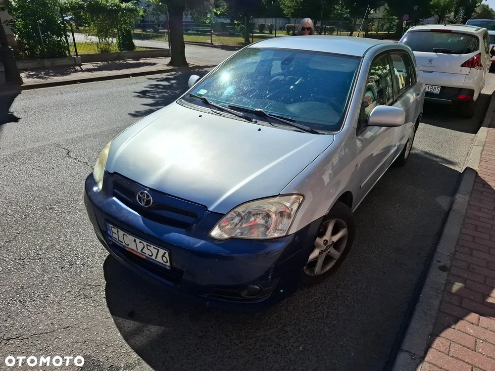 Toyota Corolla - 1