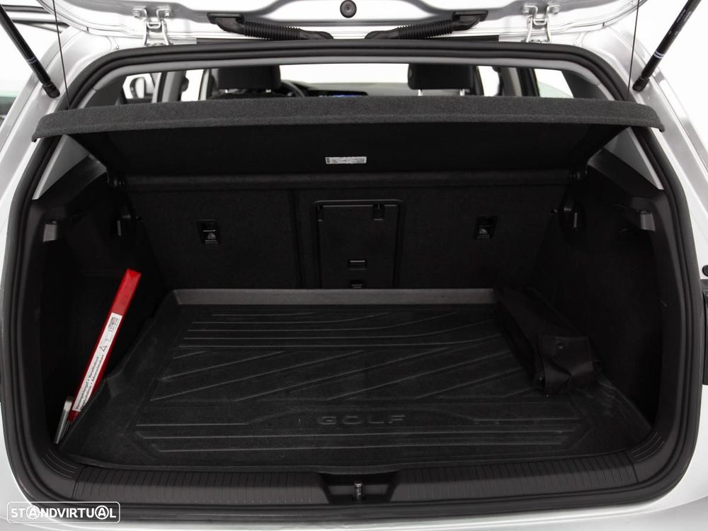 VW Golf - 12