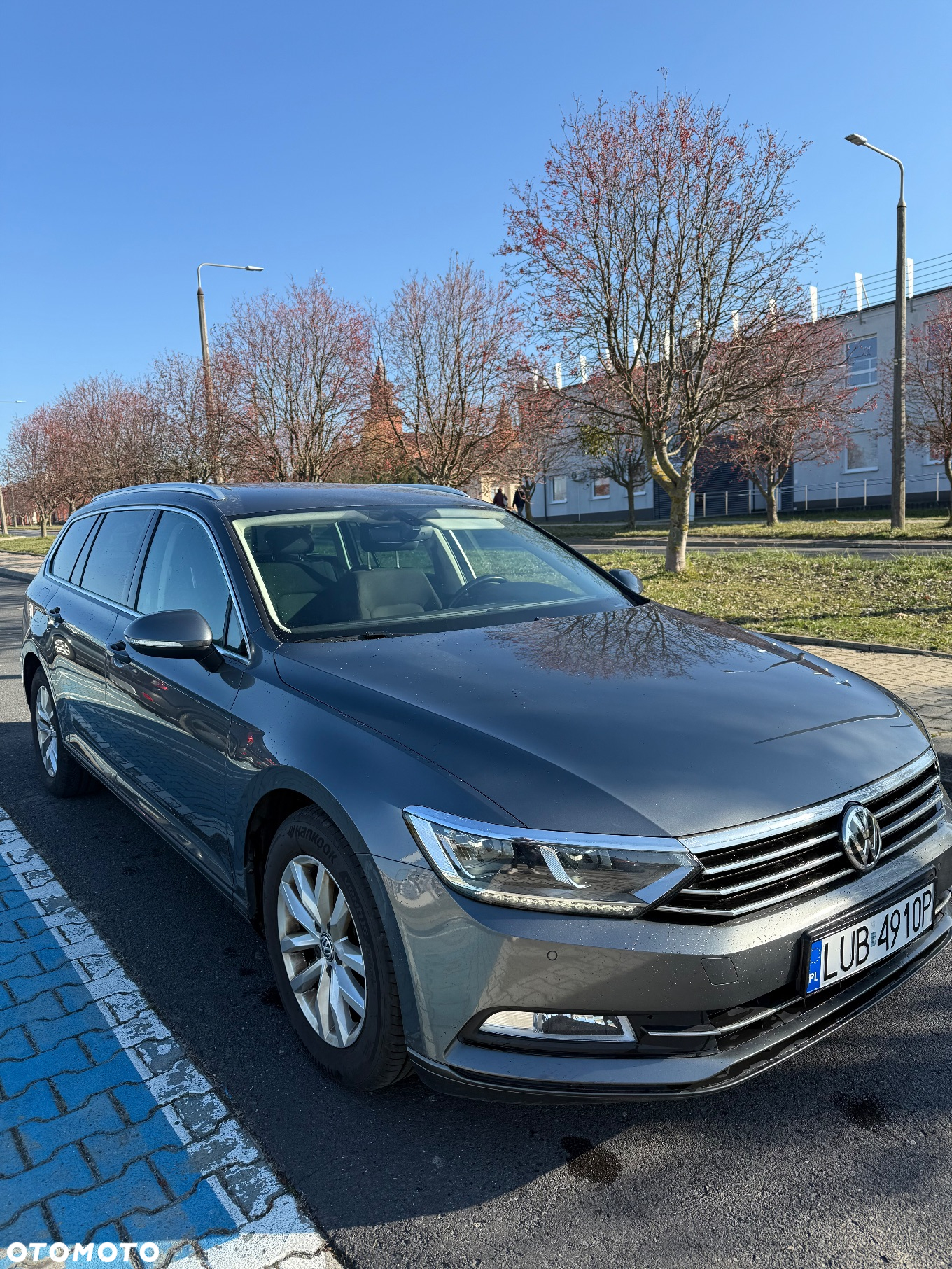 Volkswagen Passat - 2