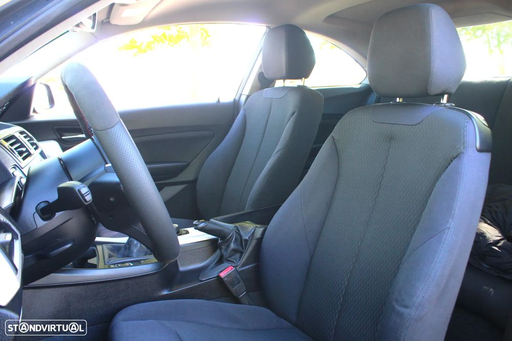 BMW 218 d Coupe Line Sport - 30