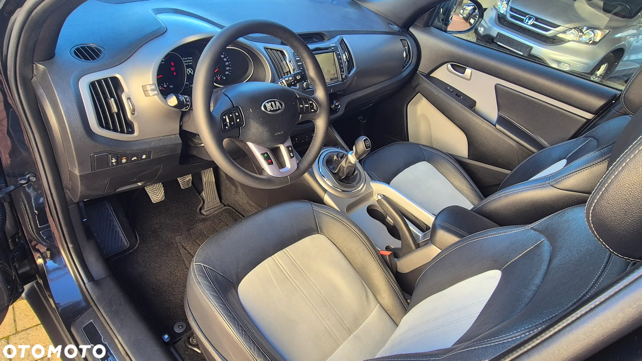 Kia Sportage 1.7 CRDI 2WD ISG Dream-Team Edition - 15