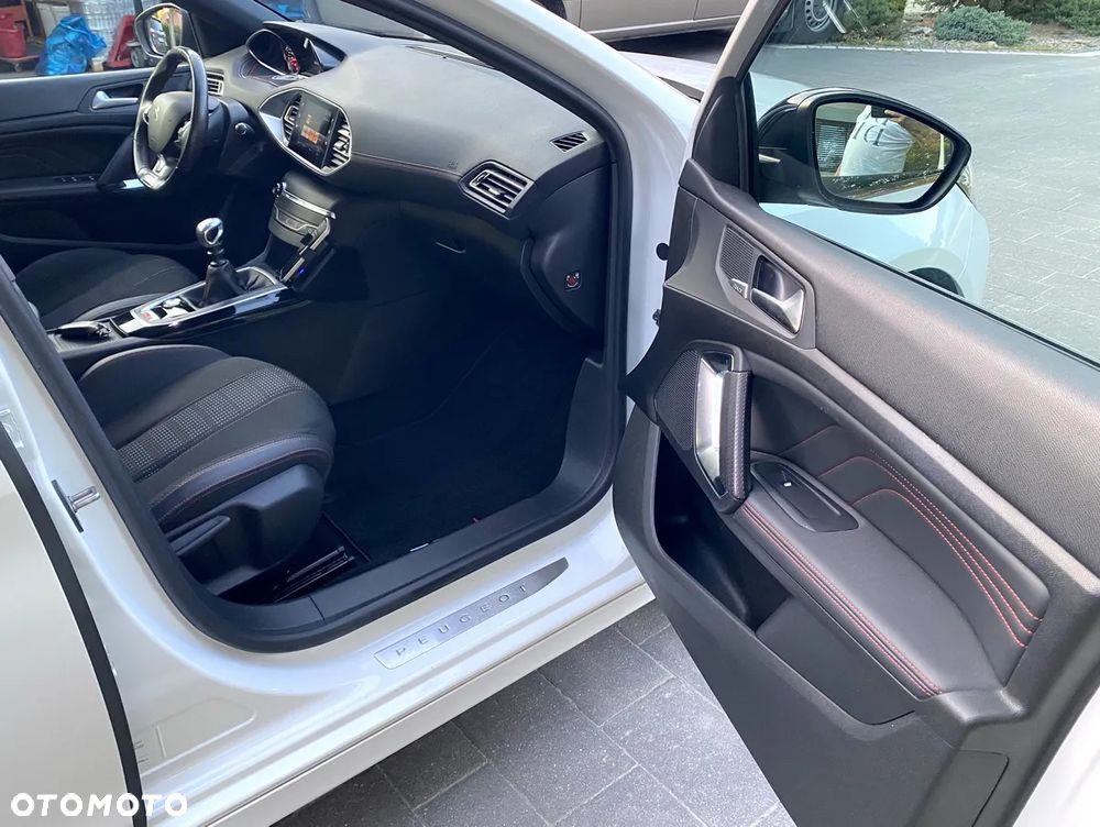 Peugeot 308 - 30