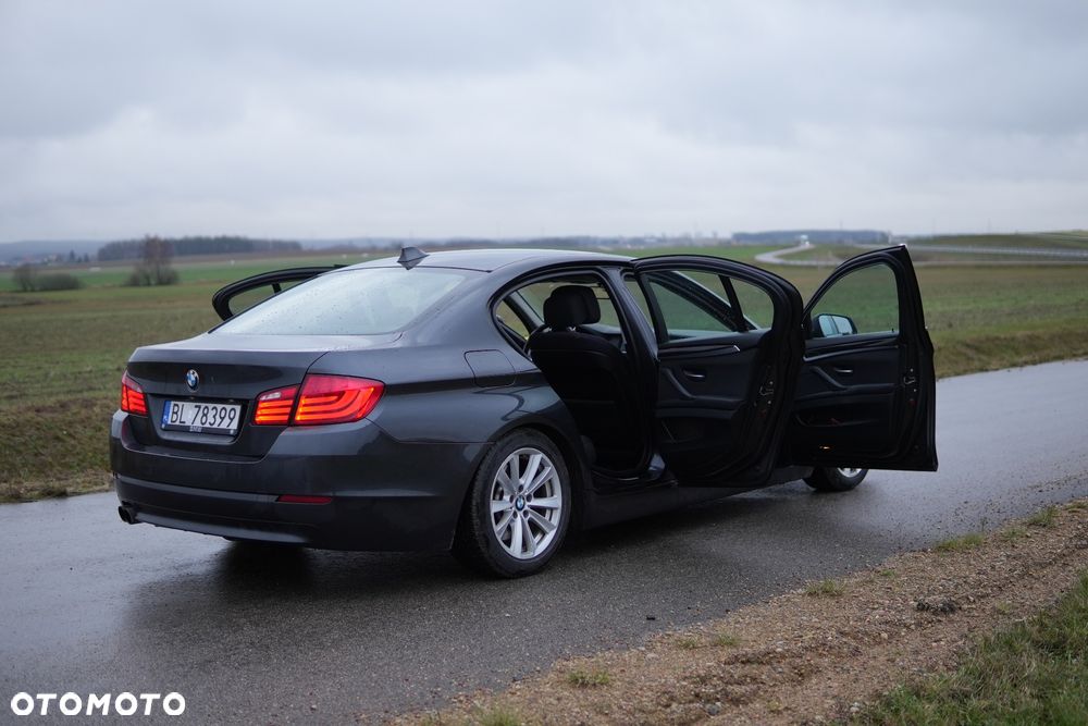 BMW Seria 5 520d Touring - 21