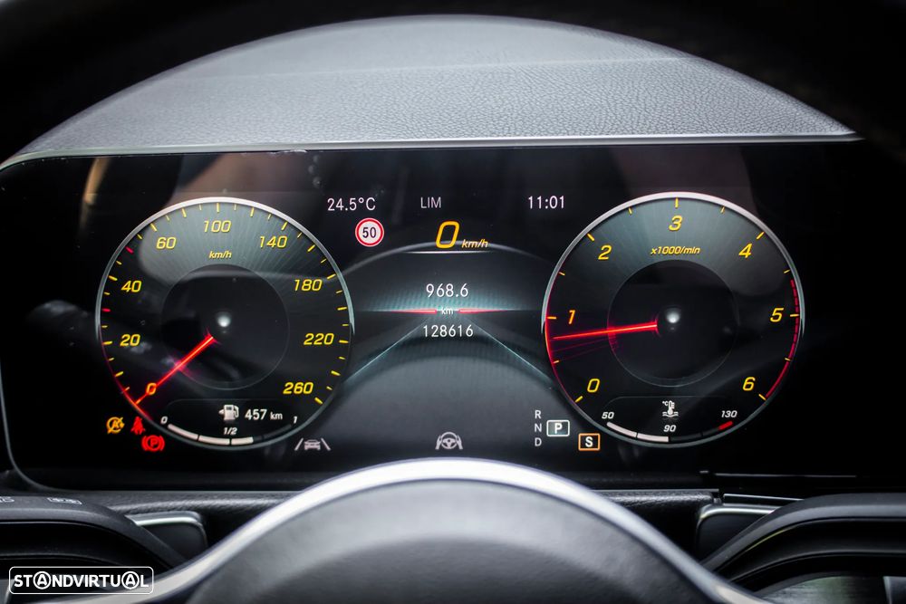 Mercedes-Benz GLB 200 d 4Matic - 31