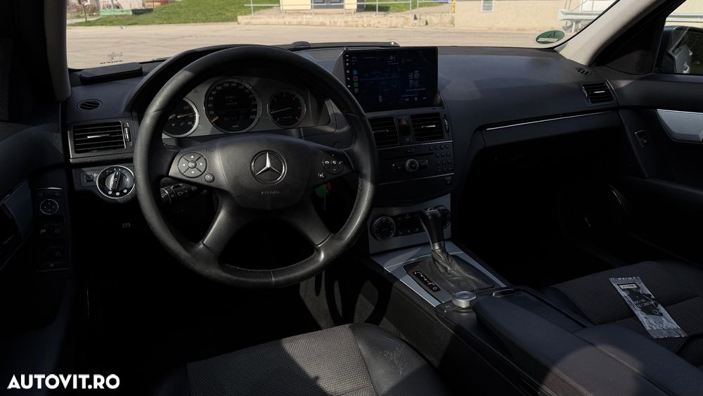 Mercedes-Benz C - 8