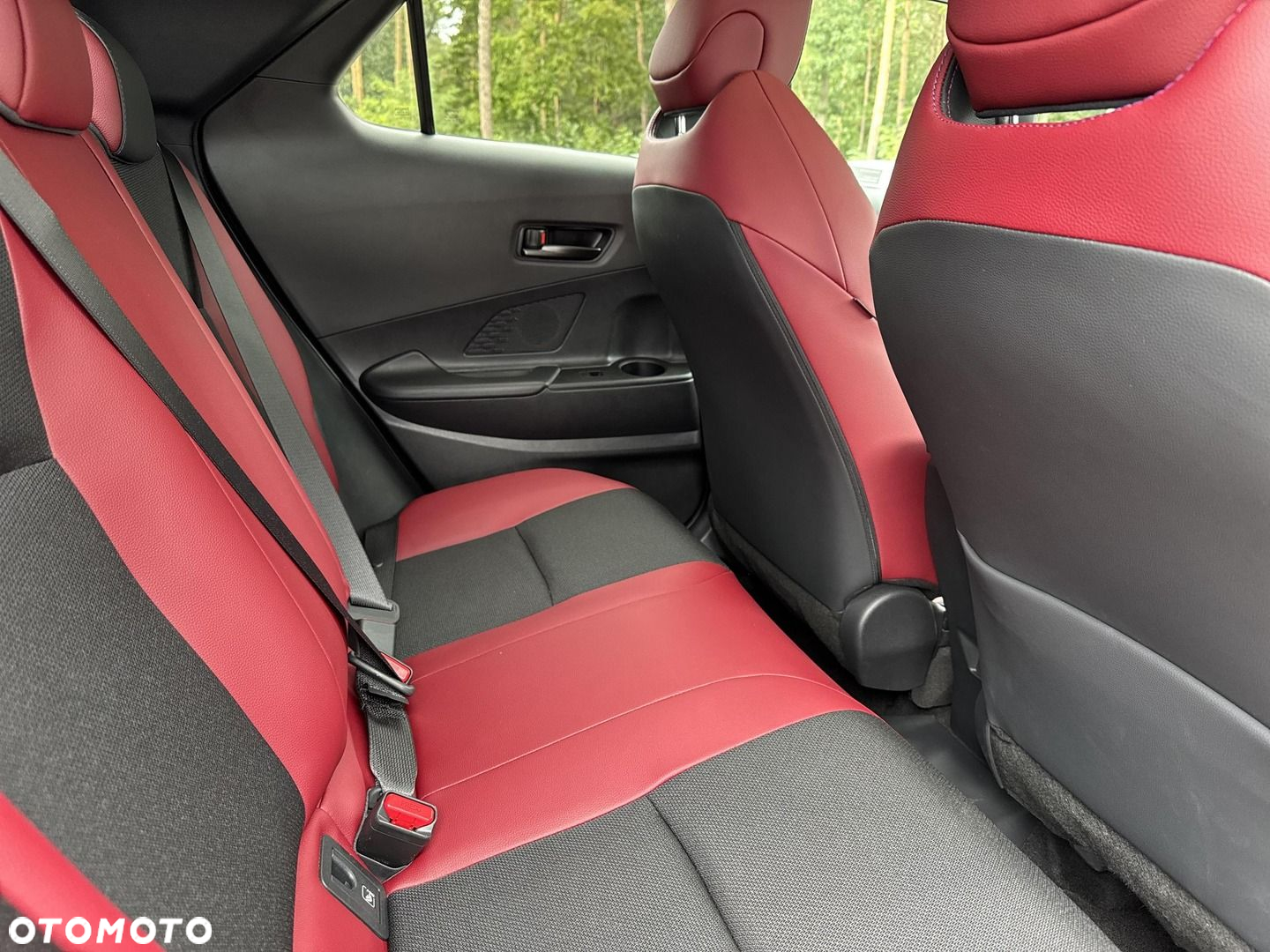 Toyota C-HR - 10