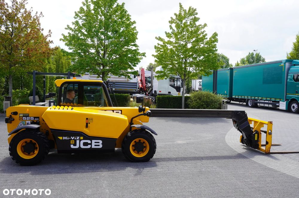 JCB 525-60T5 / 2022 / 860 MTH! / 2,5 t / zasięg 6 m / joystick - 22