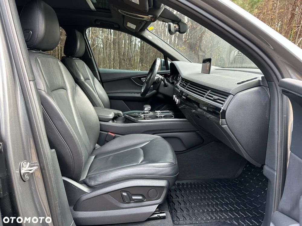 Audi Q7 - 8