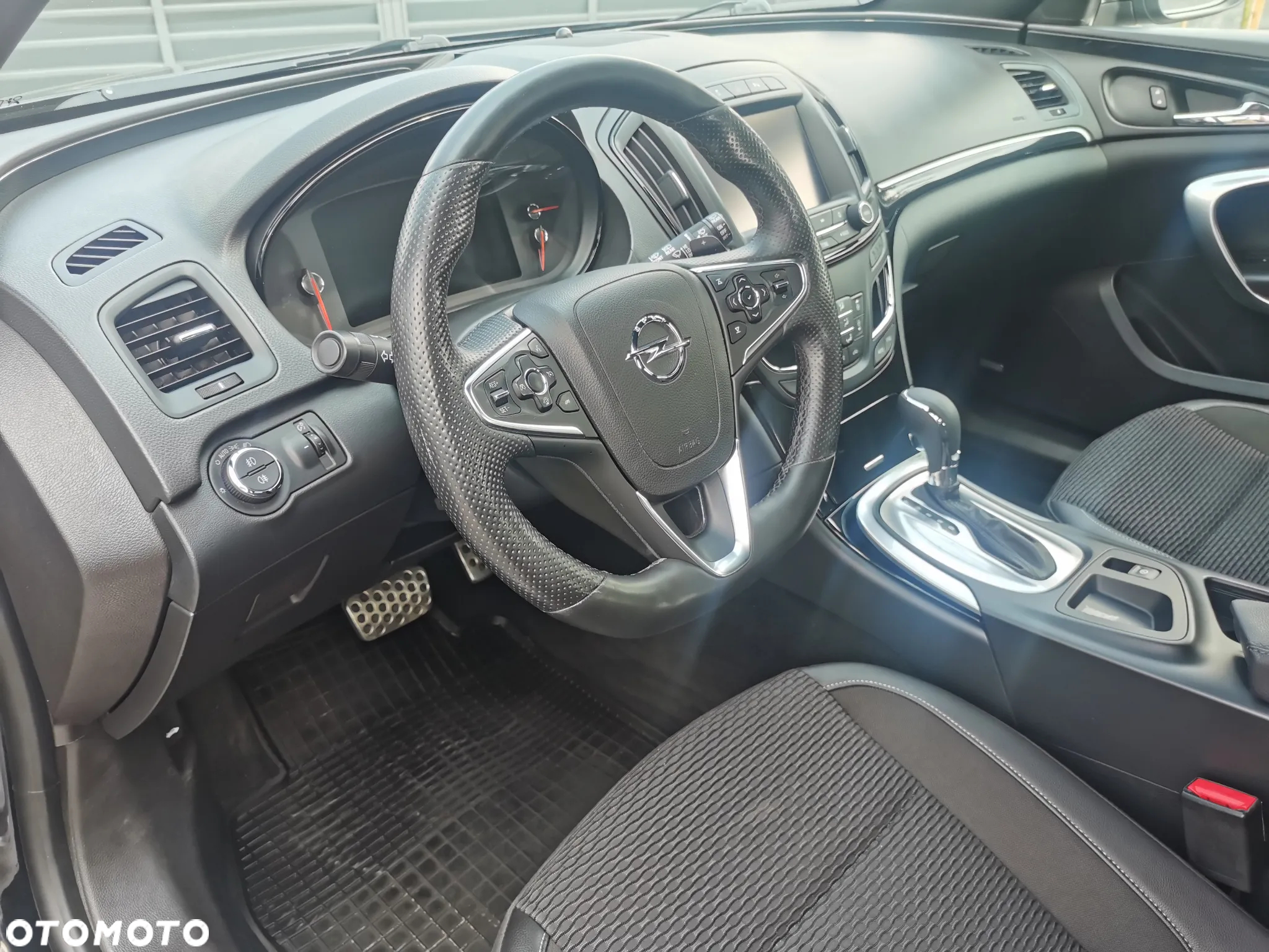 Opel Insignia 1.6 T Cosmo EU6 - 14