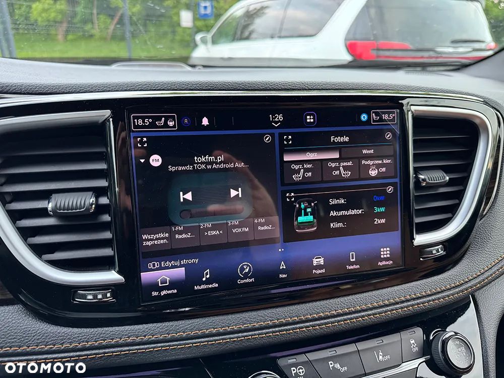 Chrysler Pacifica - 23