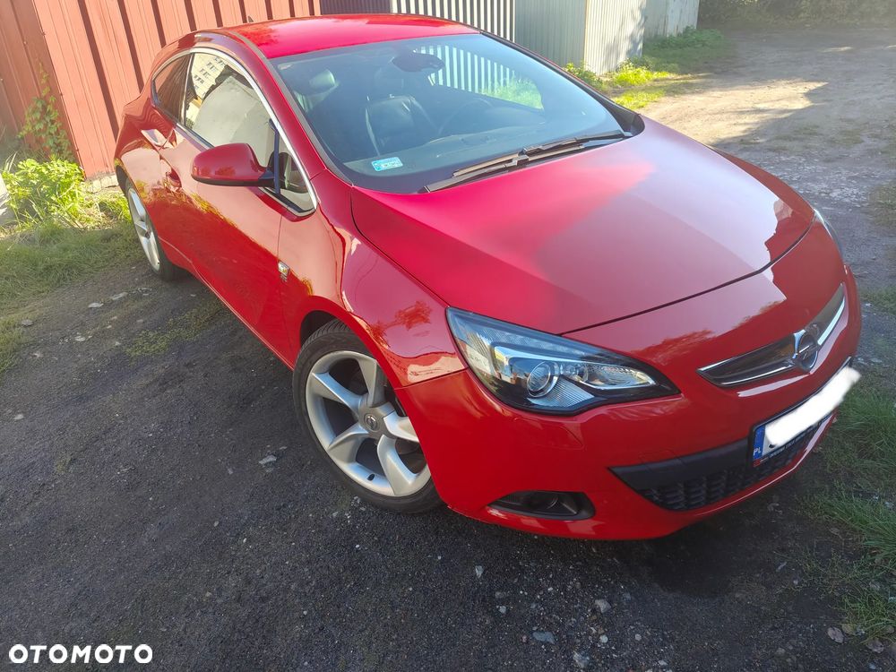 Opel Astra 2012 photo 2