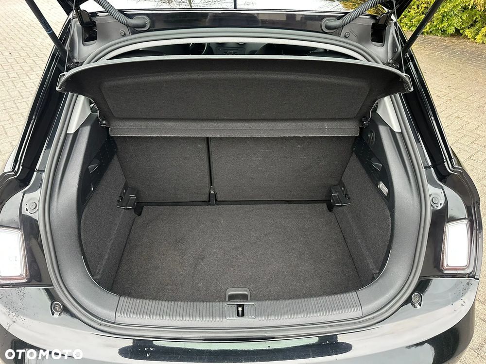 Audi A1 Sportback 1.6 TDI Ambition - 16