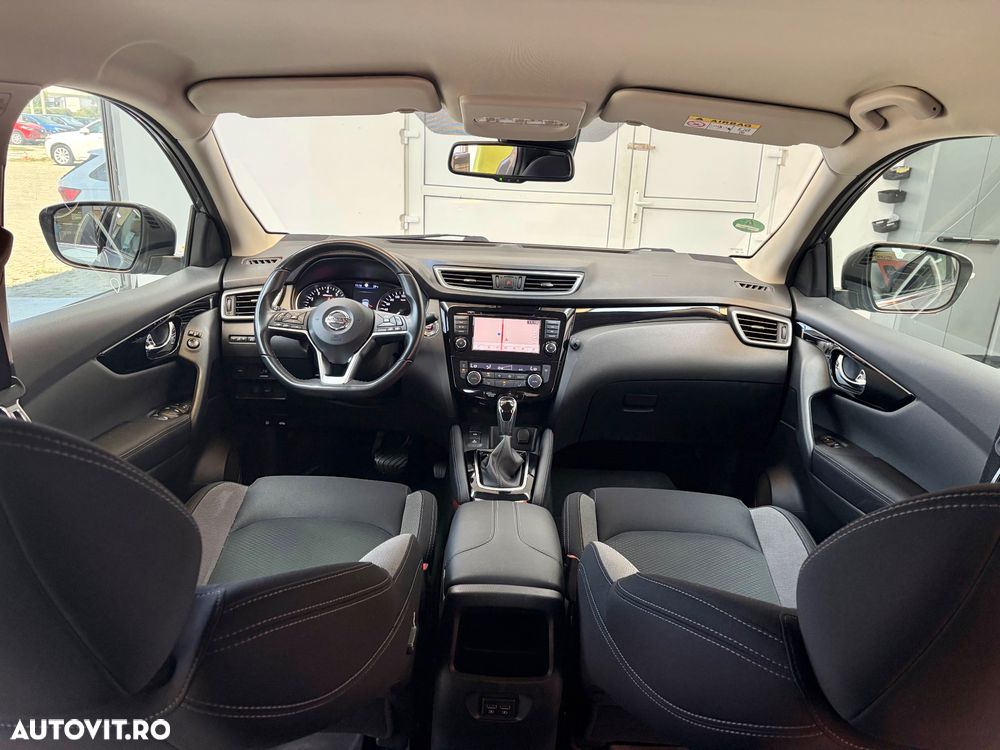 Nissan Qashqai 1.3 DIG-T DCT SHIRO - 2