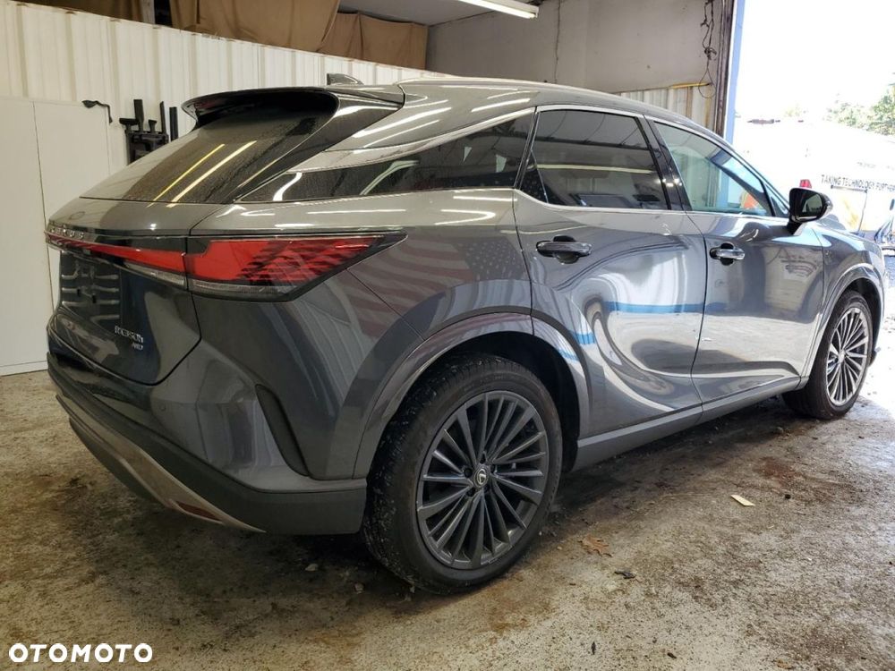 Lexus RX - 4
