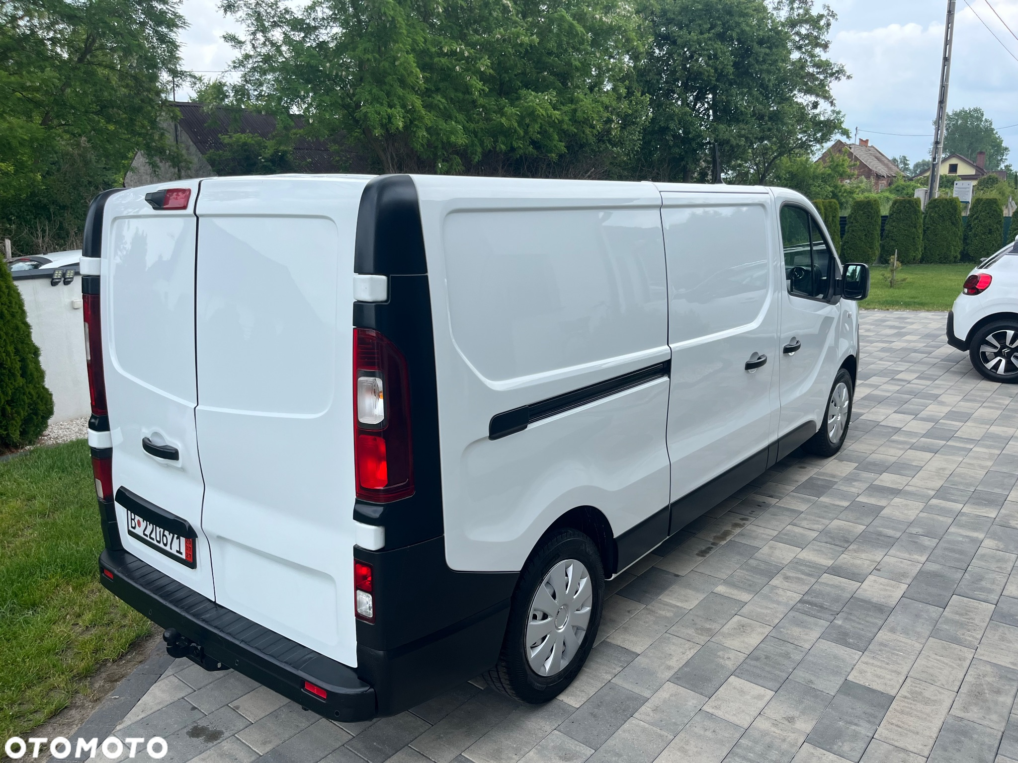 Opel Vivaro - 8