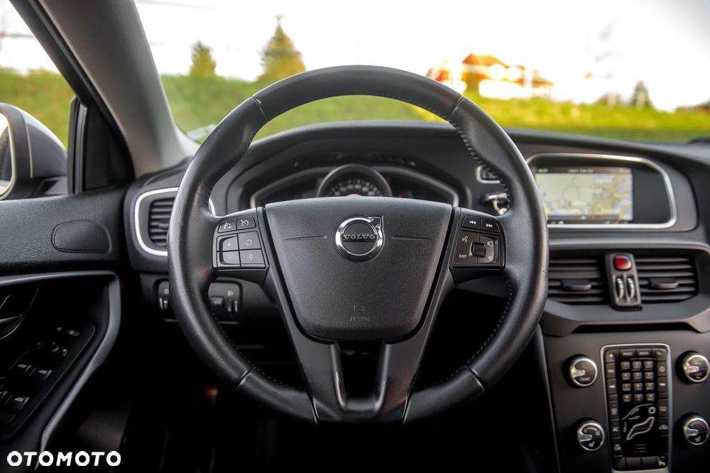 Volvo V40 D2 Momentum - 21