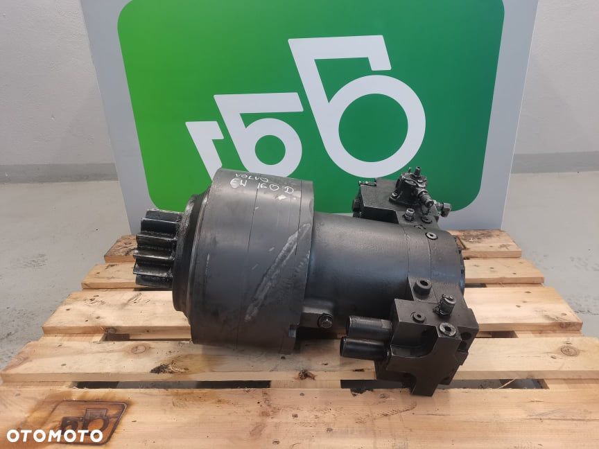 Volvo EW 160B {Obrotnica Linde GS2000-02 2509} - 1