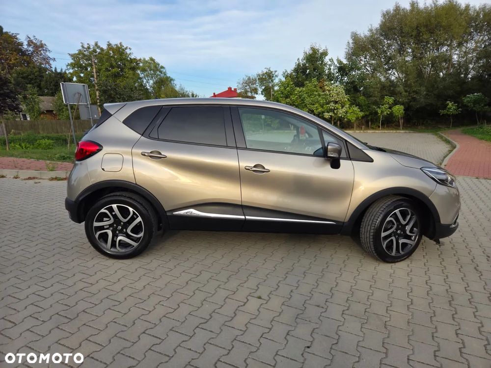 Renault Captur 1.2 TCe Helly Hansen EDC - 3