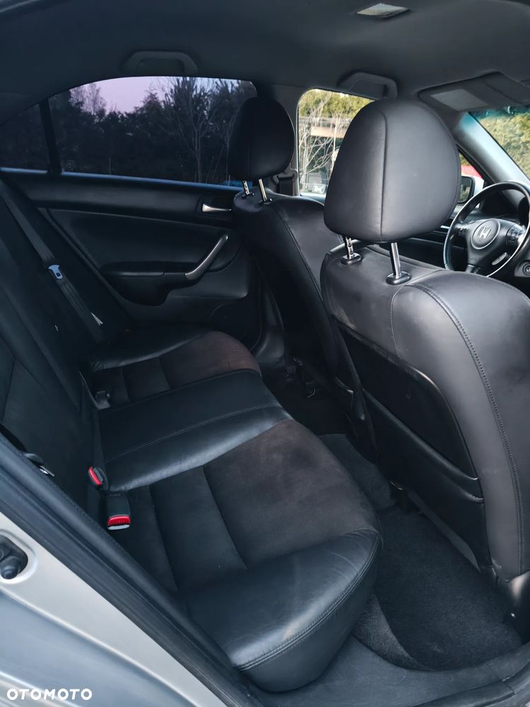 Honda Accord 2.0 Comfort - 22