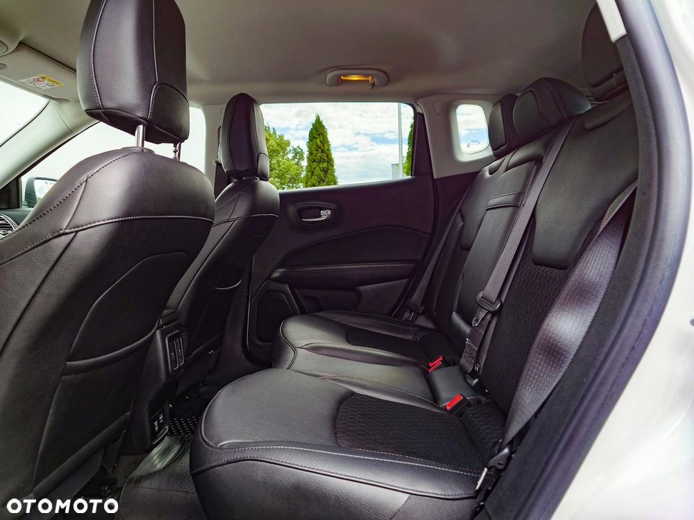 Jeep Compass 1.3 TMair Limited FWD S&S DDCT - 17