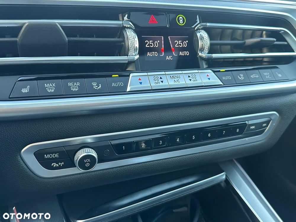 BMW X5 xDrive30d - 34