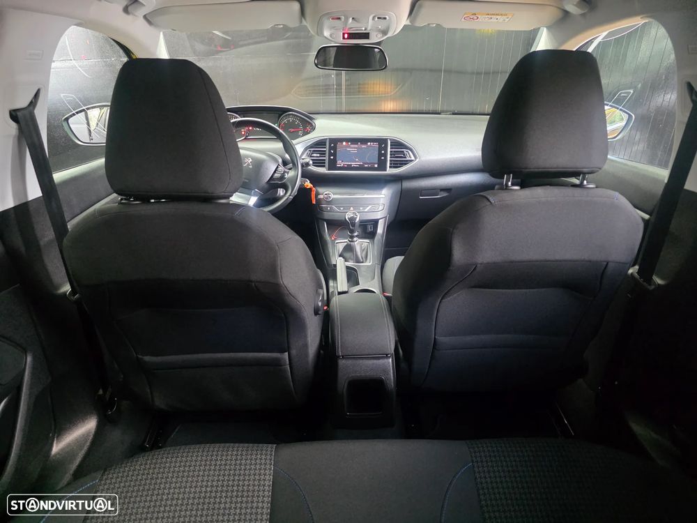 Peugeot 308 1.5 BlueHDi Style - 29