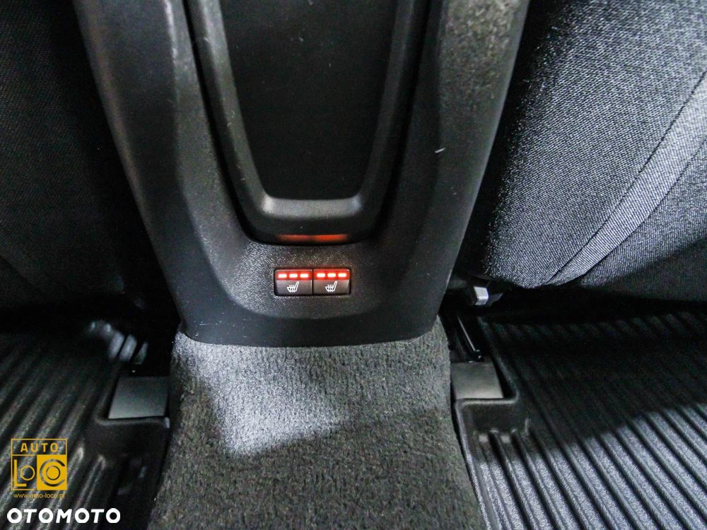 Volvo V40 Cross Country T4 AWD Geartronic Momentum - 26