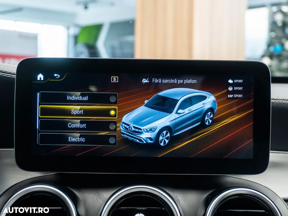 Mercedes-Benz GLC Coupe 300 e 4Matic 9G-TRONIC AMG Line Plus - 28