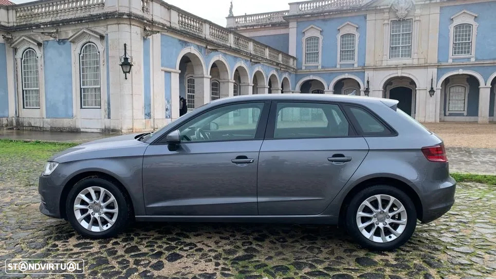 Audi A3 Sportback 1.6 TDI Attraction Ultra - 15