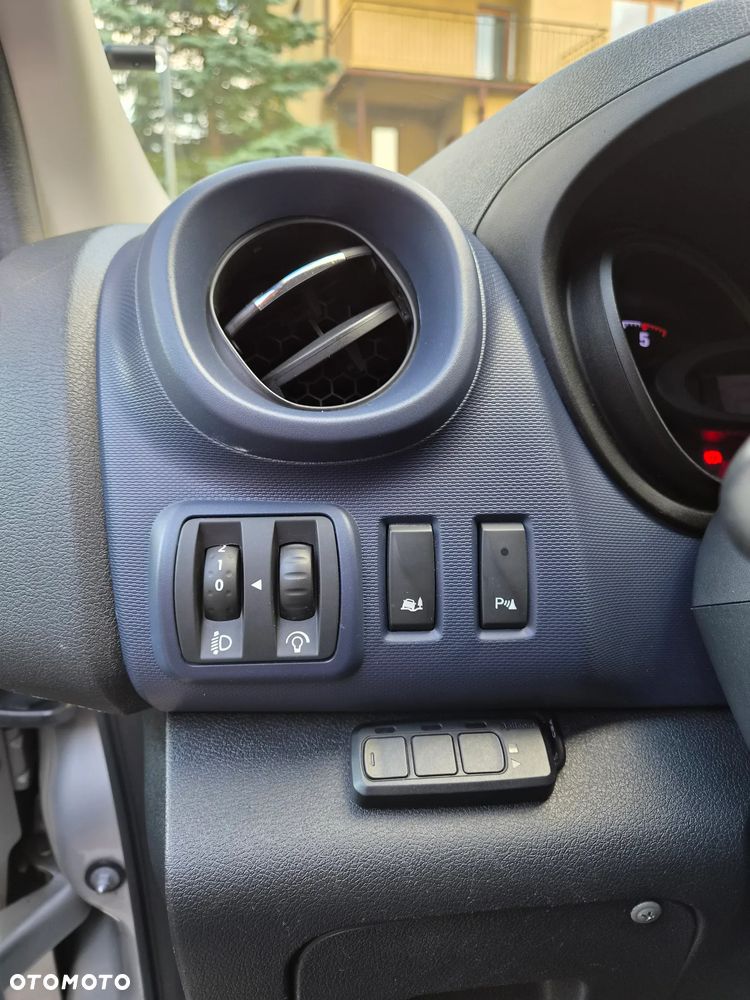 Opel Vivaro - 30