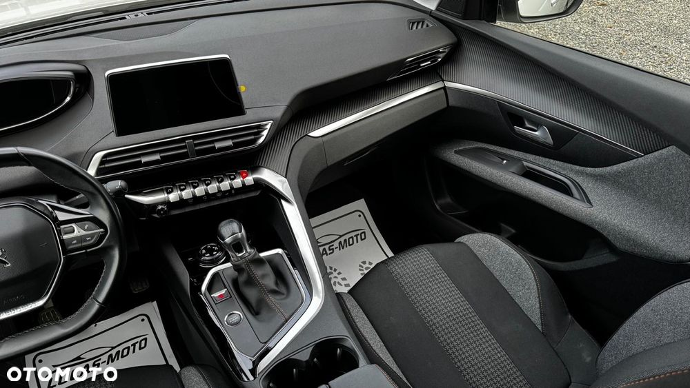 Peugeot 3008 1.2 PureTech Road Trip S&S - 25