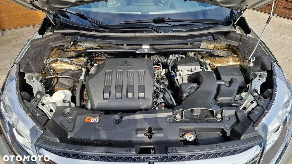 Mitsubishi Eclipse Cross - 9