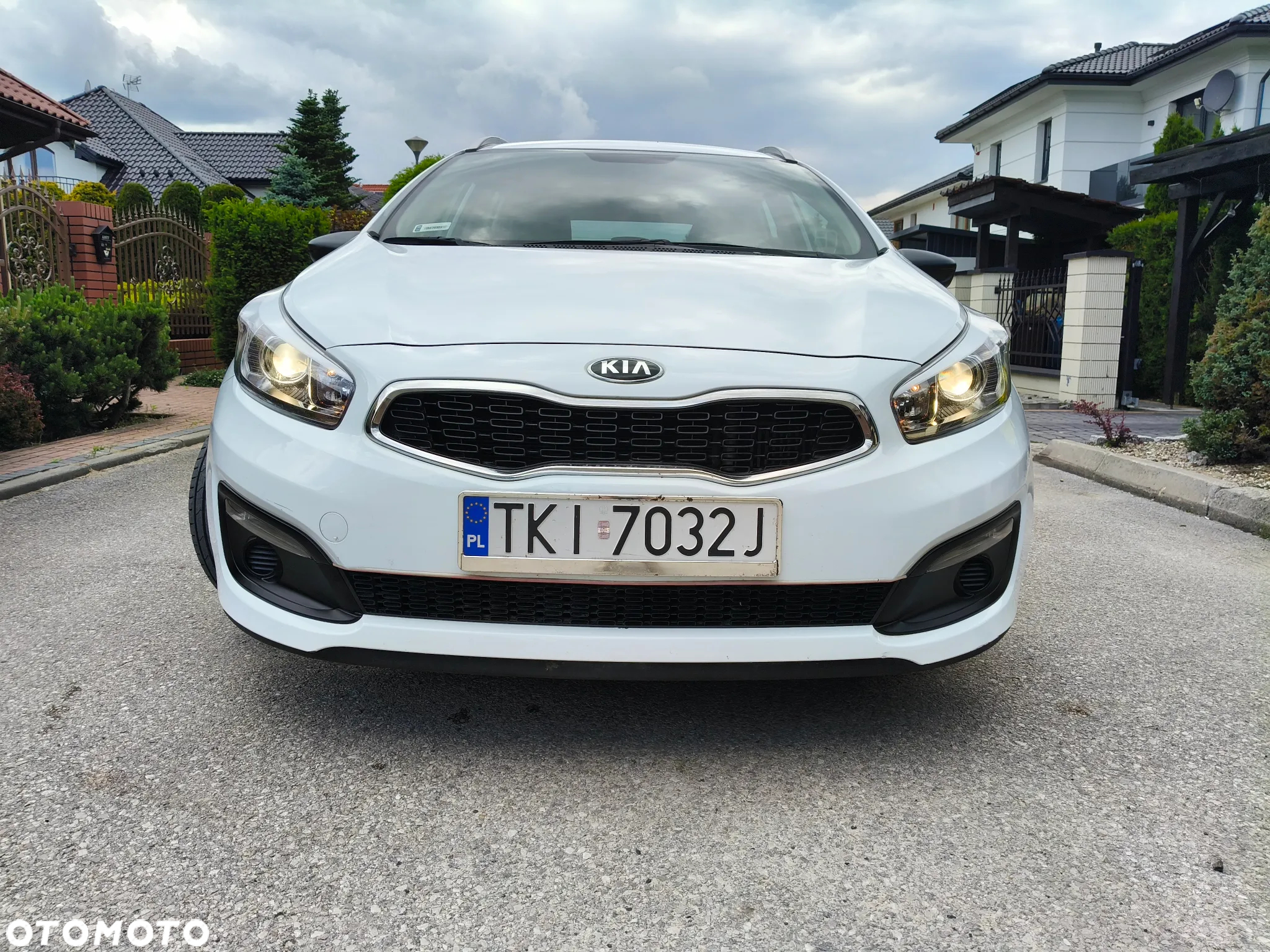 Kia Ceed Cee'd 1.4 CRDi M - 4