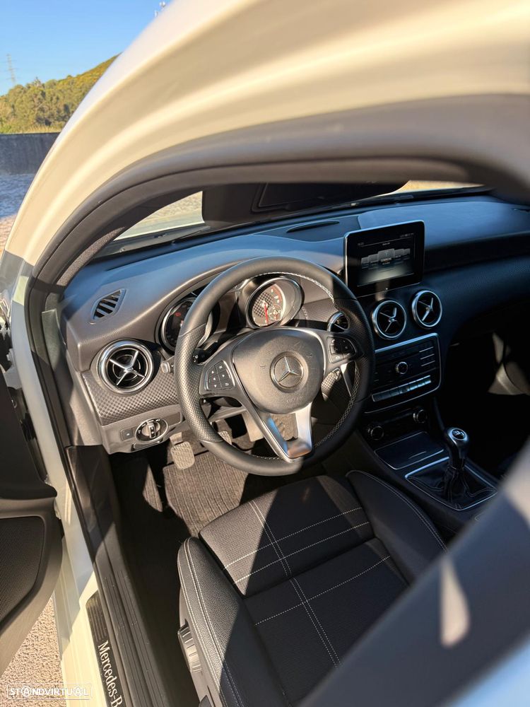 Mercedes-Benz A 180 d Urban - 6