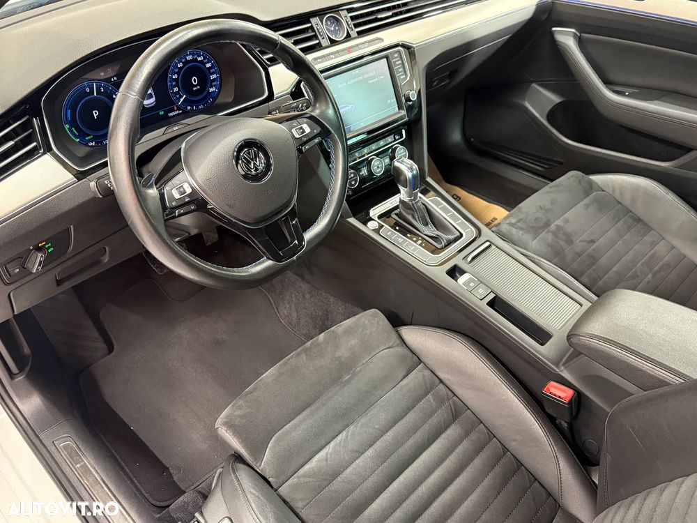 Volkswagen Passat - 6
