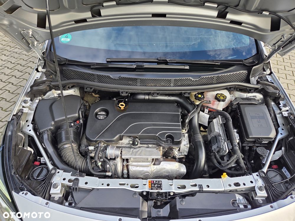 Opel Astra 1.4 Turbo Dynamic - 17