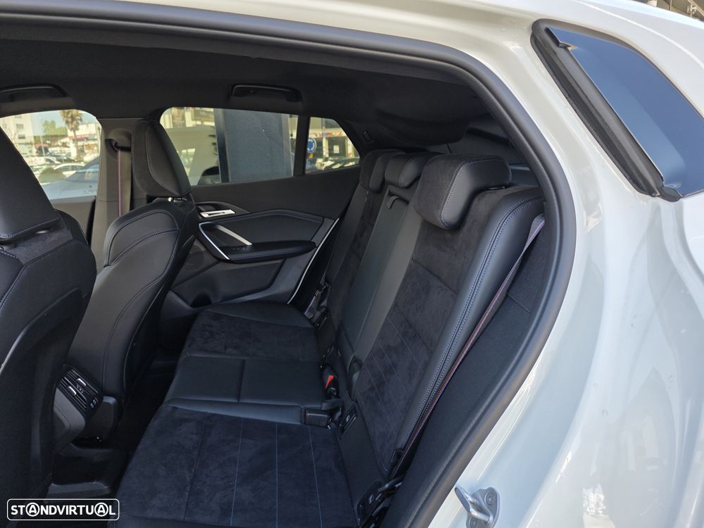 BMW iX2 eDrive20 Pack Desportivo M Pro - 21