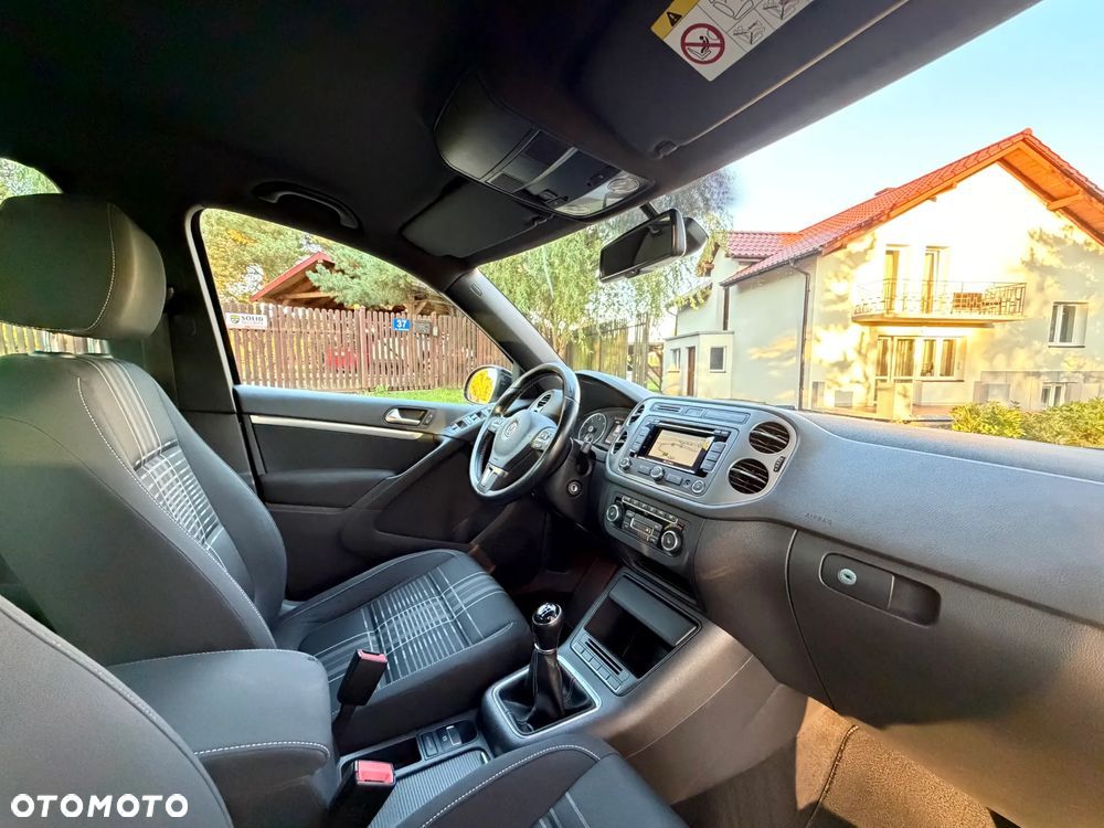 Volkswagen Tiguan 2.0 TDI DPF 4Motion BlueMotion Technology Lounge Track & Style - 28