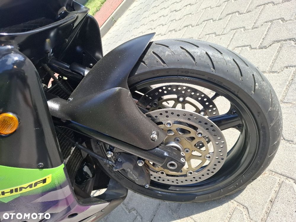 Kawasaki ZXR - 6