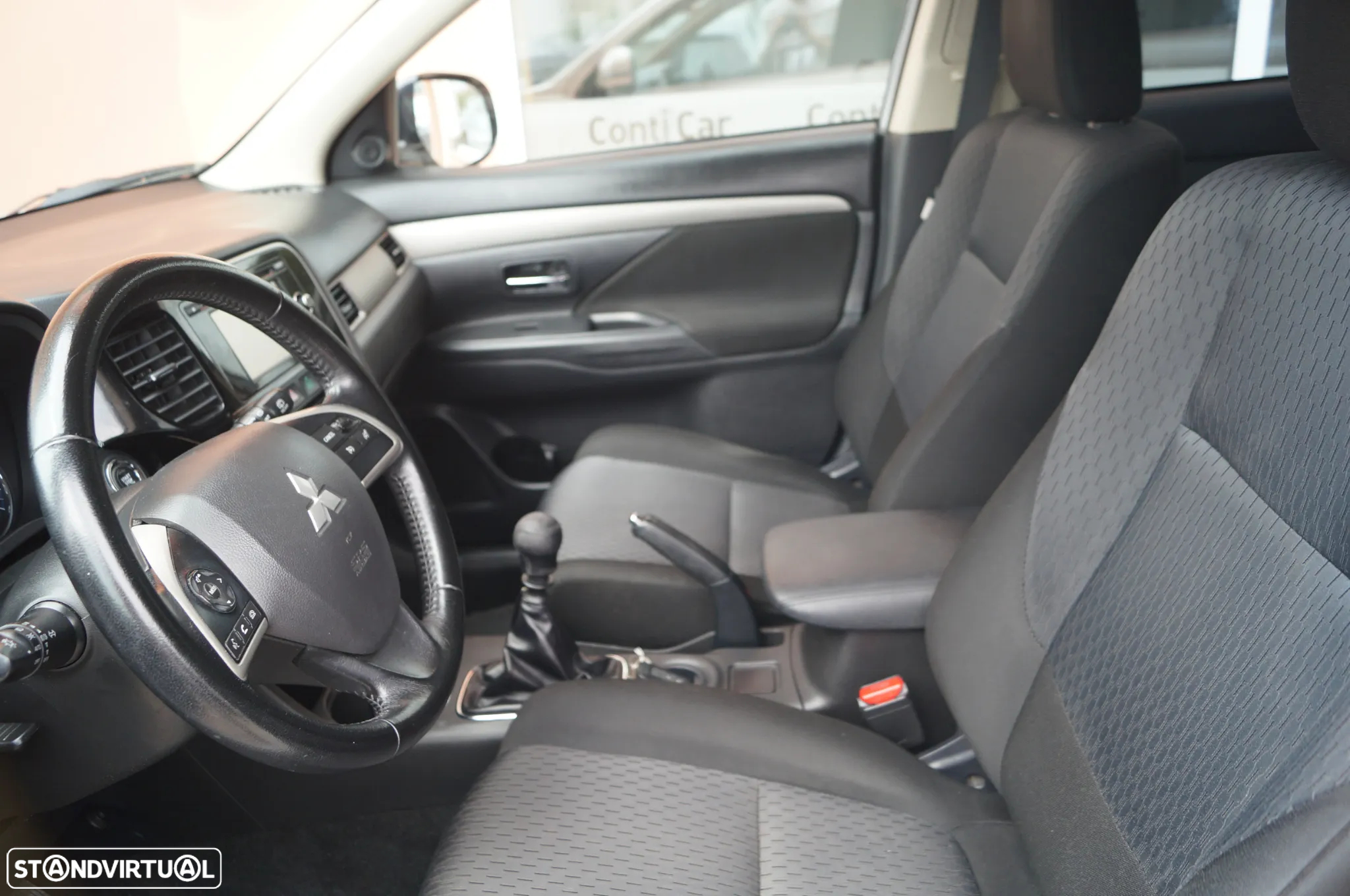 Mitsubishi Outlander - 8