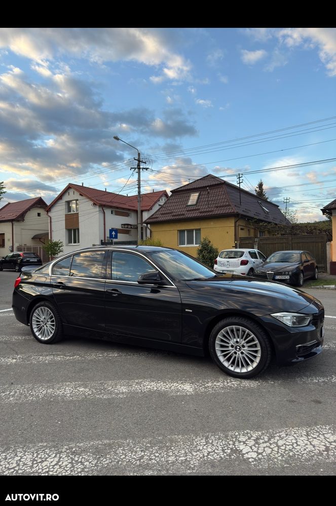 BMW Seria 3 320d Luxury Line - 3