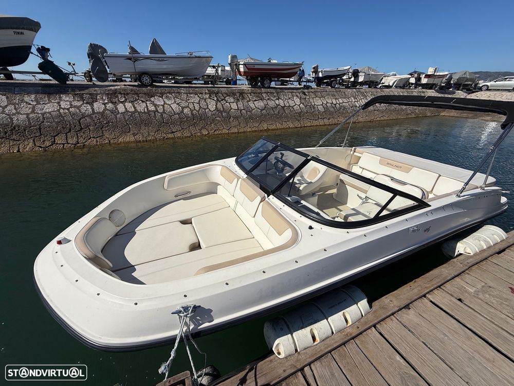 Bayliner VR5 - 6