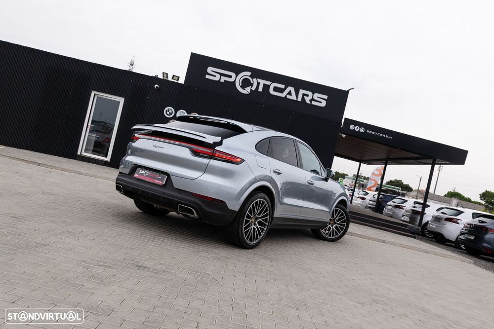 Porsche Cayenne Coupé E-Hybrid - 10