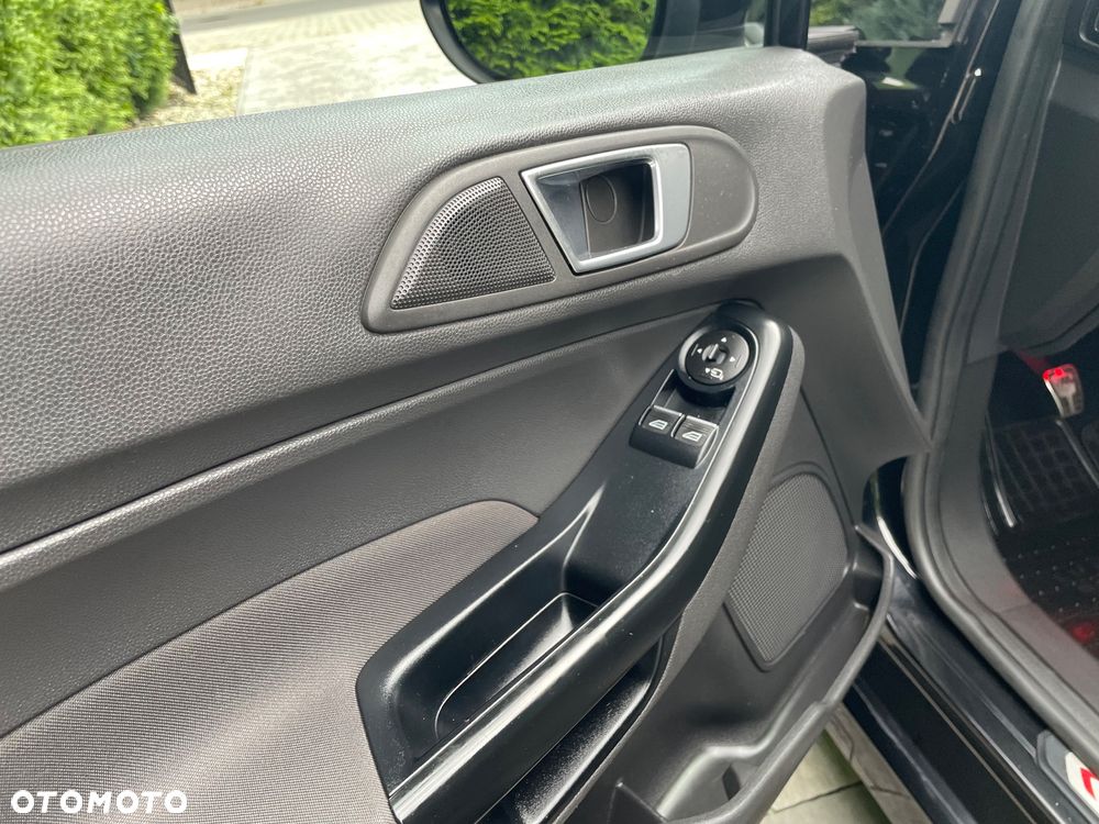 Ford Fiesta 1.6 EcoBoost ST - 9