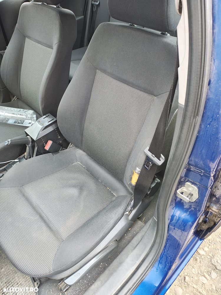 Opel Astra 1.3 CDTI - 6