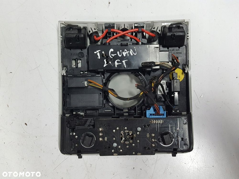 VW TIGUAN I 5N LIFT 11-15r LAMPKA PODSUFITKI 1K8947105AT - 2