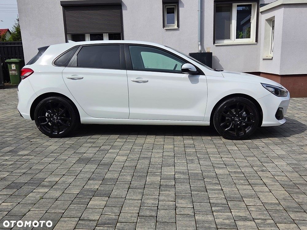 Hyundai i30 1.4 Passion - 2