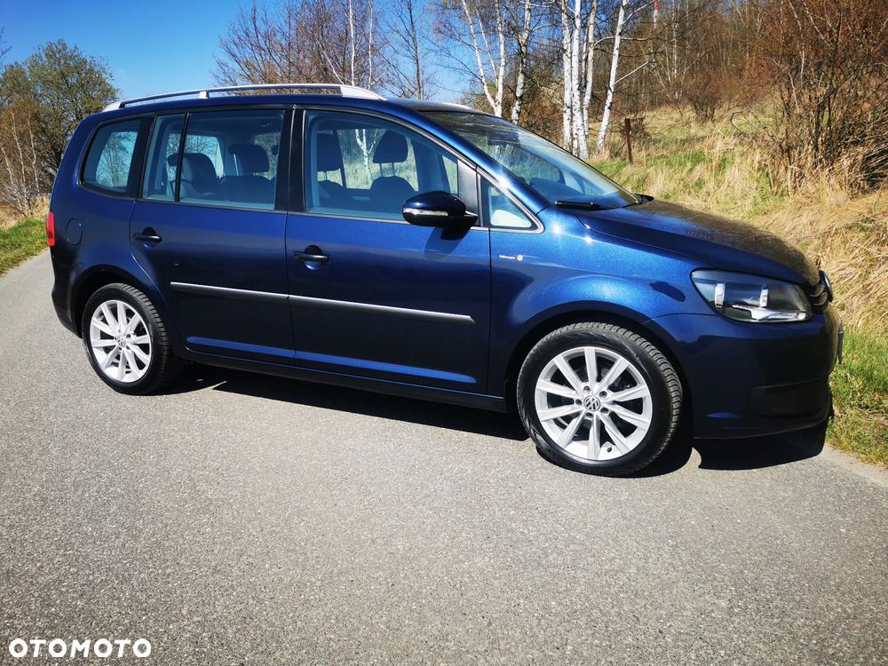 Volkswagen Touran - 11