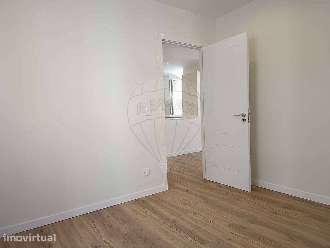 Apartamento T1 para arrendamento - Grande imagem: 2/22